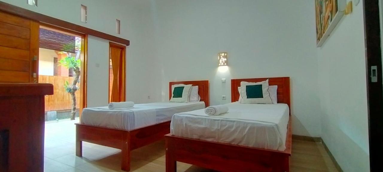 Tunjung Guest House Lovina Beach Pabean Buleleng Extérieur photo