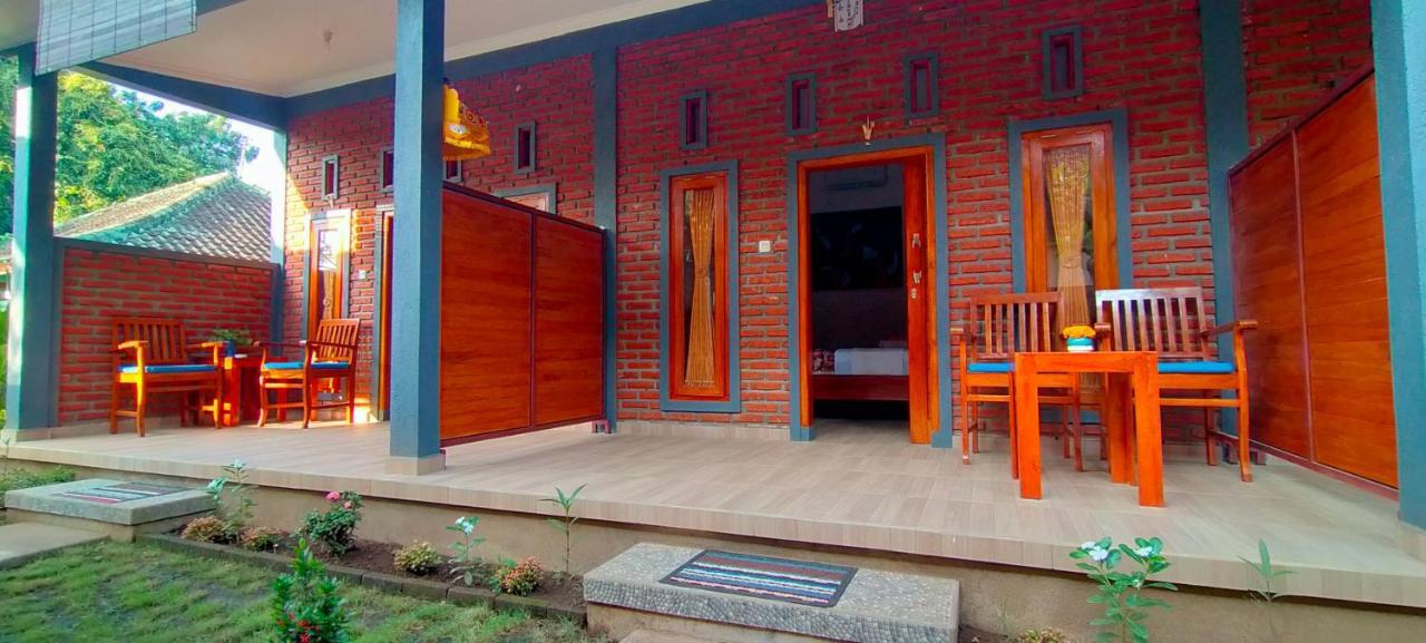 Tunjung Guest House Lovina Beach Pabean Buleleng Extérieur photo