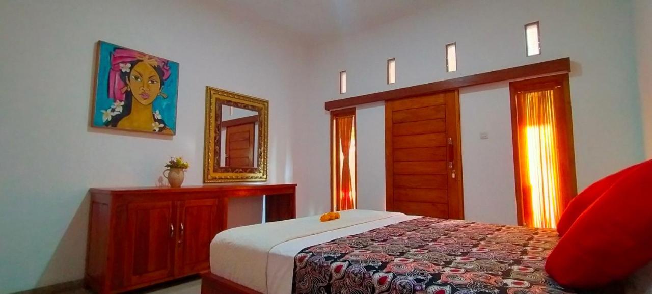 Tunjung Guest House Lovina Beach Pabean Buleleng Extérieur photo