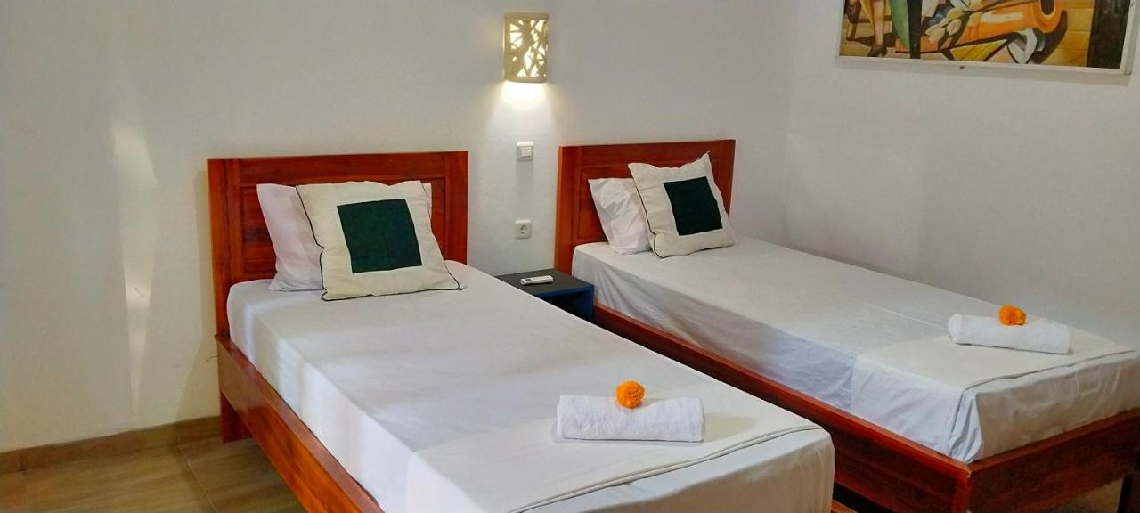 Tunjung Guest House Lovina Beach Pabean Buleleng Extérieur photo